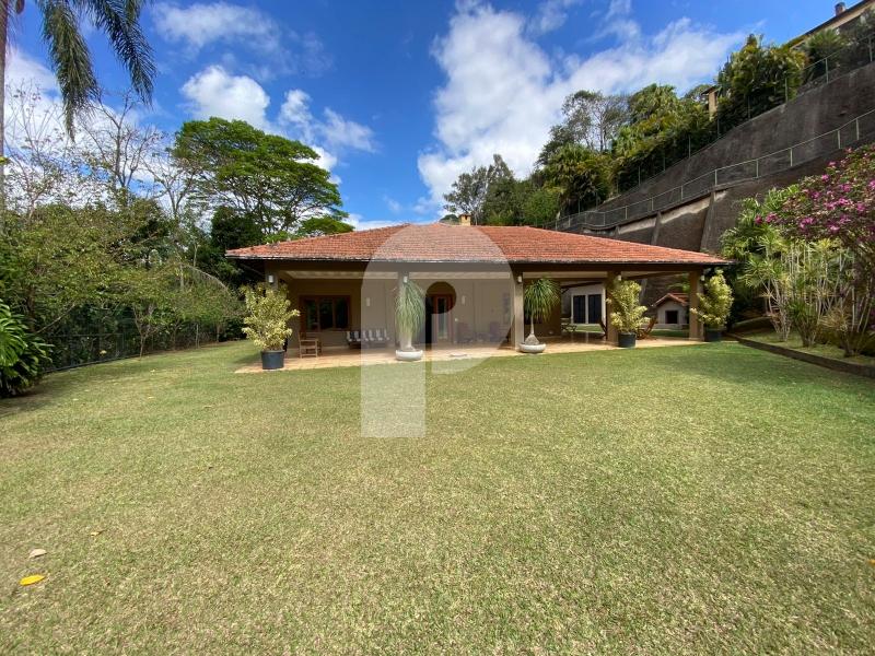 Casa à venda em Itaipava, Petrópolis - RJ - Imobiliária Predimóveis