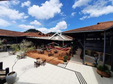 [755] Loja em Itaipava, Petrópolis/RJ