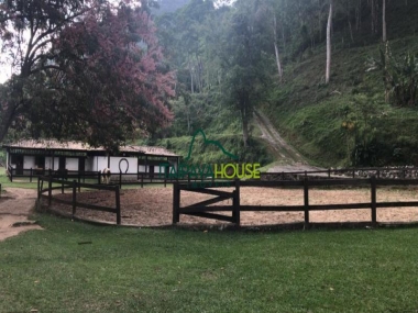[CI 2147] Haras em SECRETÁRIO, Petrópolis