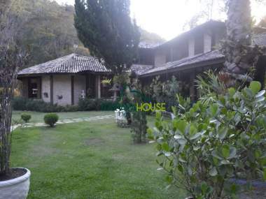 [CI 2227] Casa em ITAIPAVA, Petrópolis