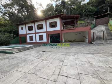 [CI 2465] Casa em ARARAS, Petrópolis