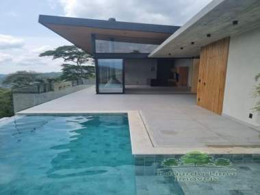 Casa em Itaipava - Petrópolis - 5 Quartos