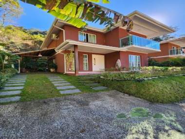 Casa em Araras - Petrópolis - 3 Quartos