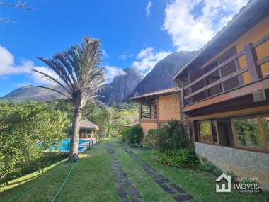 Casa em Condomínio em Araras Petrópolis