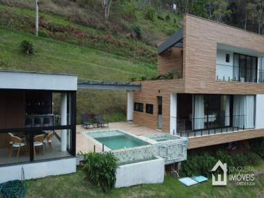 Casa em Condomínio em Pedro do Rio Petrópolis