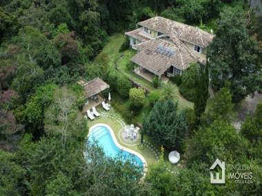 Casa em Condomínio em Araras Petrópolis