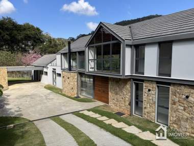 Casa em Condomínio em Itaipava Petrópolis