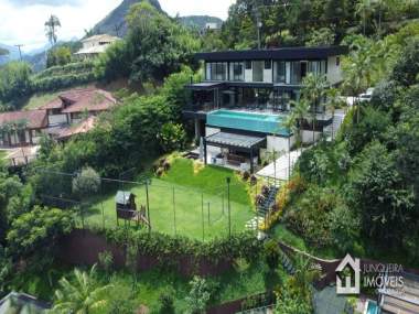 Casa em Condomínio em Araras Petrópolis