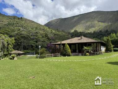 Casa em Condomínio em Araras Petrópolis
