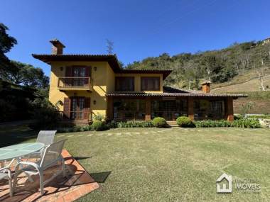 Casa em Condomínio em Araras Petrópolis