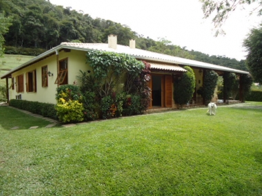 [CI 288] Casa em Vale das Videiras - Petrópolis/RJ