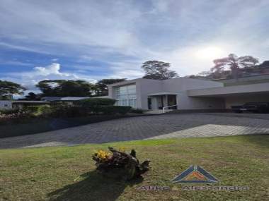 [CI 84] Casa em Itaipava, Petrópolis