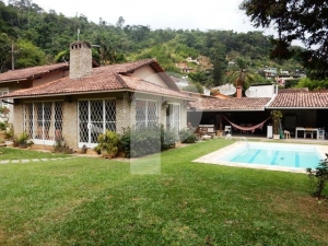 Casa - Petrópolis, Nogueira