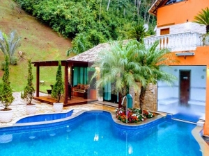 Casa em Petrópolis, Secretário