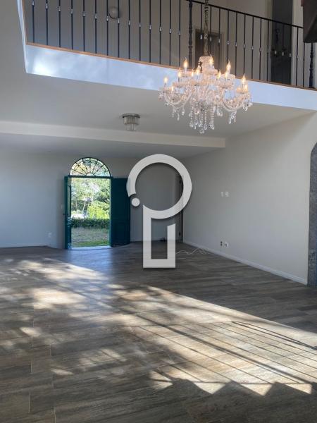 Casa para Alugar  à venda em Cascatinha, Petrópolis - RJ - Foto 11