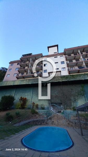 Apartamento à venda em Itaipava, Petrópolis - RJ