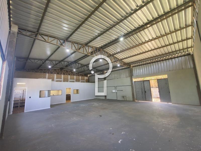 Imóvel Comercial para alugar em Cascatinha, Petrópolis - RJ