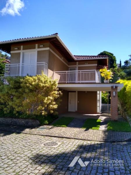 Casa à venda em Nogueira, Petrópolis - RJ