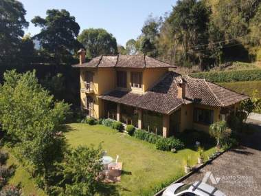 [153] Casa em Araras, Petrópolis/RJ