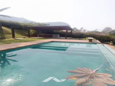 [242] Casa em Araras, Petrópolis/RJ