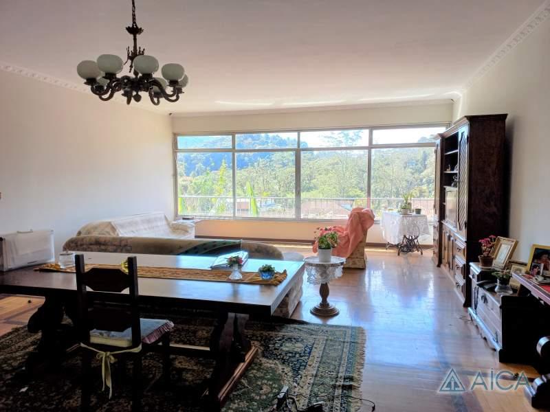 Casa para Alugar em Taquara, Petrópolis - RJ - Foto 1