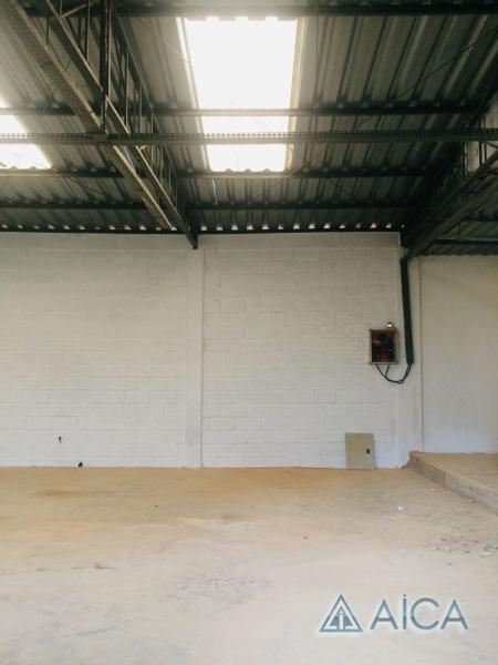 Imóvel Comercial para Alugar em Quarteirão Brasileiro, Petrópolis - RJ - Foto 2