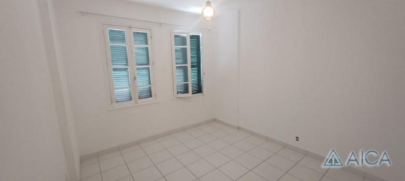 Apartamento para Alugar em Centro, Petrópolis - RJ - Foto 8
