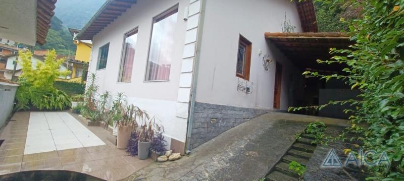Casa à venda em Retiro, Petrópolis - RJ