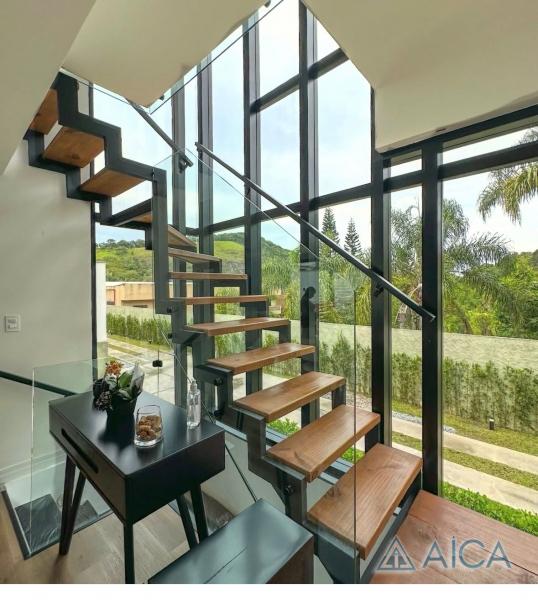 Casa para Alugar  à venda em Valparaíso, Petrópolis - RJ - Foto 2