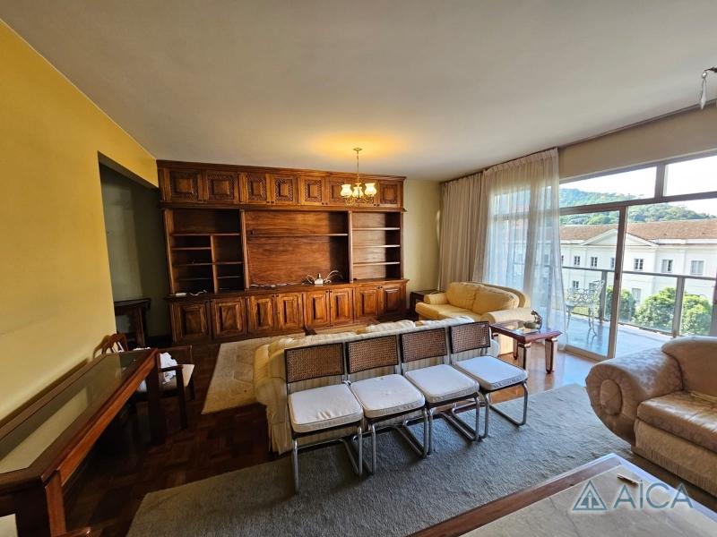 Apartamento para Alugar em Centro, Petrópolis - RJ - Foto 17