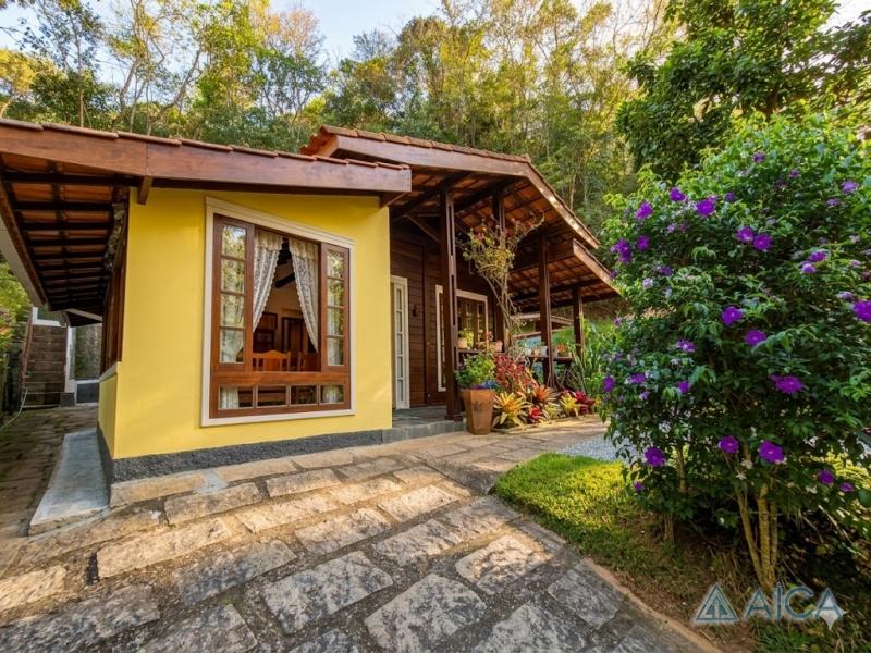 Casa à venda em Itaipava, Petrópolis - RJ - Foto 1