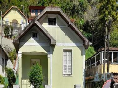 [5834] Casa - Centro - Petrópolis/RJ