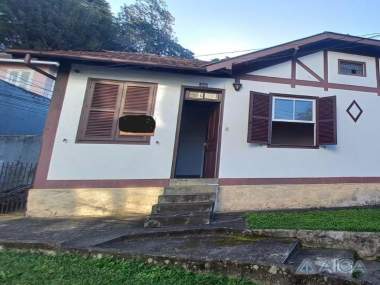 [5894] Casa - Valparaíso - Petrópolis/RJ