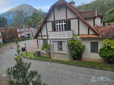 [5908] Sala Comercial - Quarteirão Brasileiro - Petrópolis/RJ