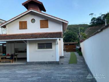 [5919] Casa - Carangola - Petrópolis/RJ