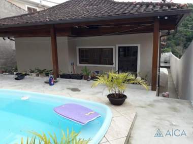 [5947] Casa - Carangola - Petrópolis/RJ