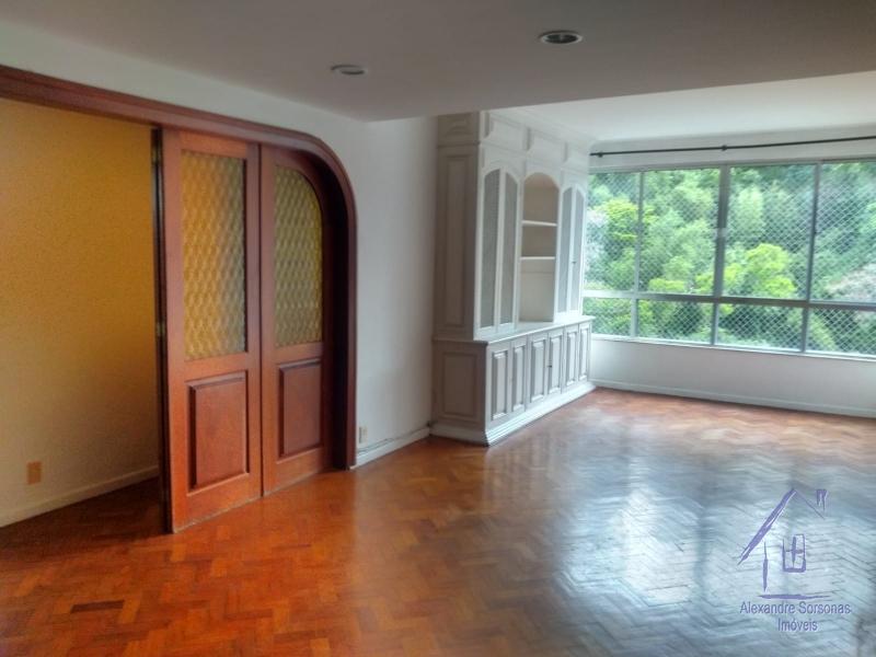Apartamento à venda em Centro, Petrópolis - RJ