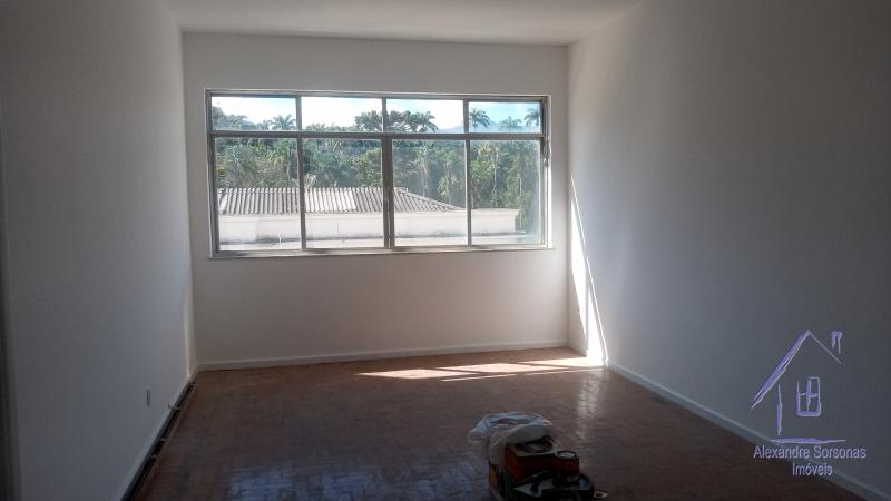 Apartamento à venda em Centro, Petrópolis - RJ