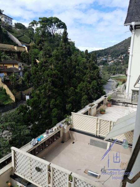 Apartamento à venda em Quitandinha, Petrópolis - RJ