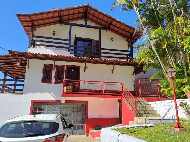 Casa à venda em Retiro, Petrópolis - RJ