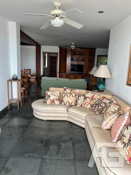 Apartamento em Centro - Cabo Frio/RJ  - 4 Quartos