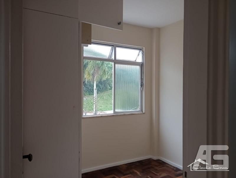 Apartamento em Saldanha Marinho - Petrópolis/RJ  - 2 Quartos