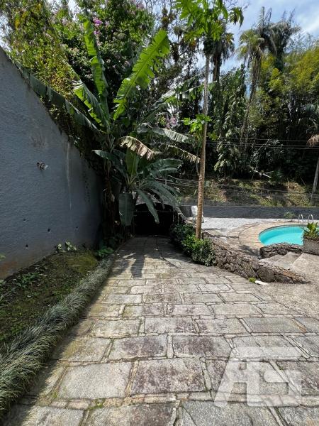 Casa para Alugar  à venda em Bingen, Petrópolis - RJ - Foto 18