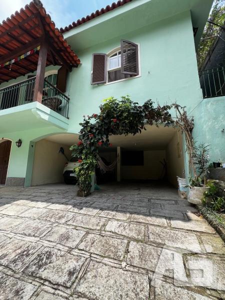 Casa para Alugar  à venda em Bingen, Petrópolis - RJ - Foto 1