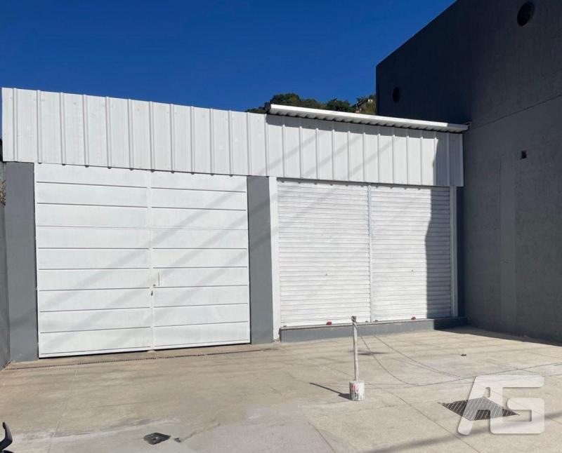 Loja para Alugar  à venda em Itamarati, Petrópolis - RJ - Foto 2