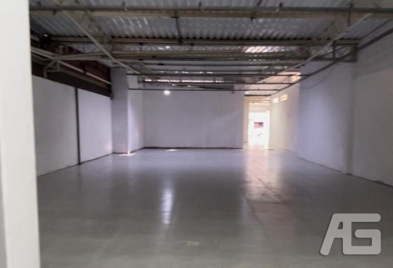 Loja para Alugar  à venda em Itamarati, Petrópolis - RJ - Foto 6