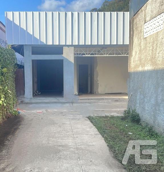 Loja para Alugar  à venda em Itamarati, Petrópolis - RJ - Foto 7