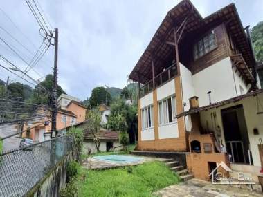 [CI 21027] Casa em Quarteirão Brasileiro, Petrópolis/RJ