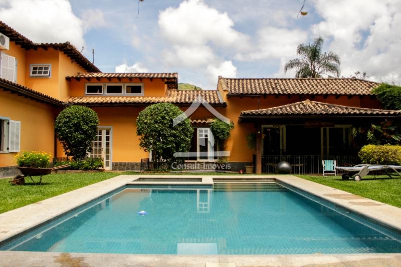 Casa em Nogueira Petrópolis