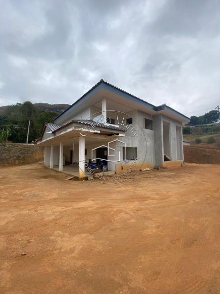 Fazenda / Sítio à venda em Araras, Petrópolis - RJ
